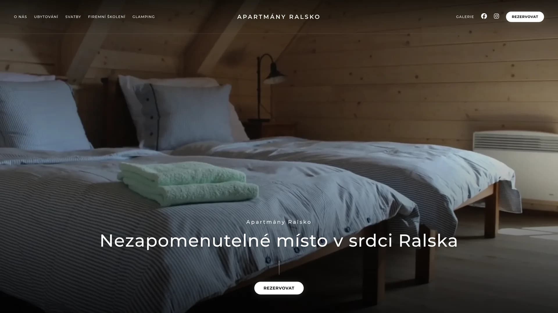 Web apartmanyralsko.cz — ubytování